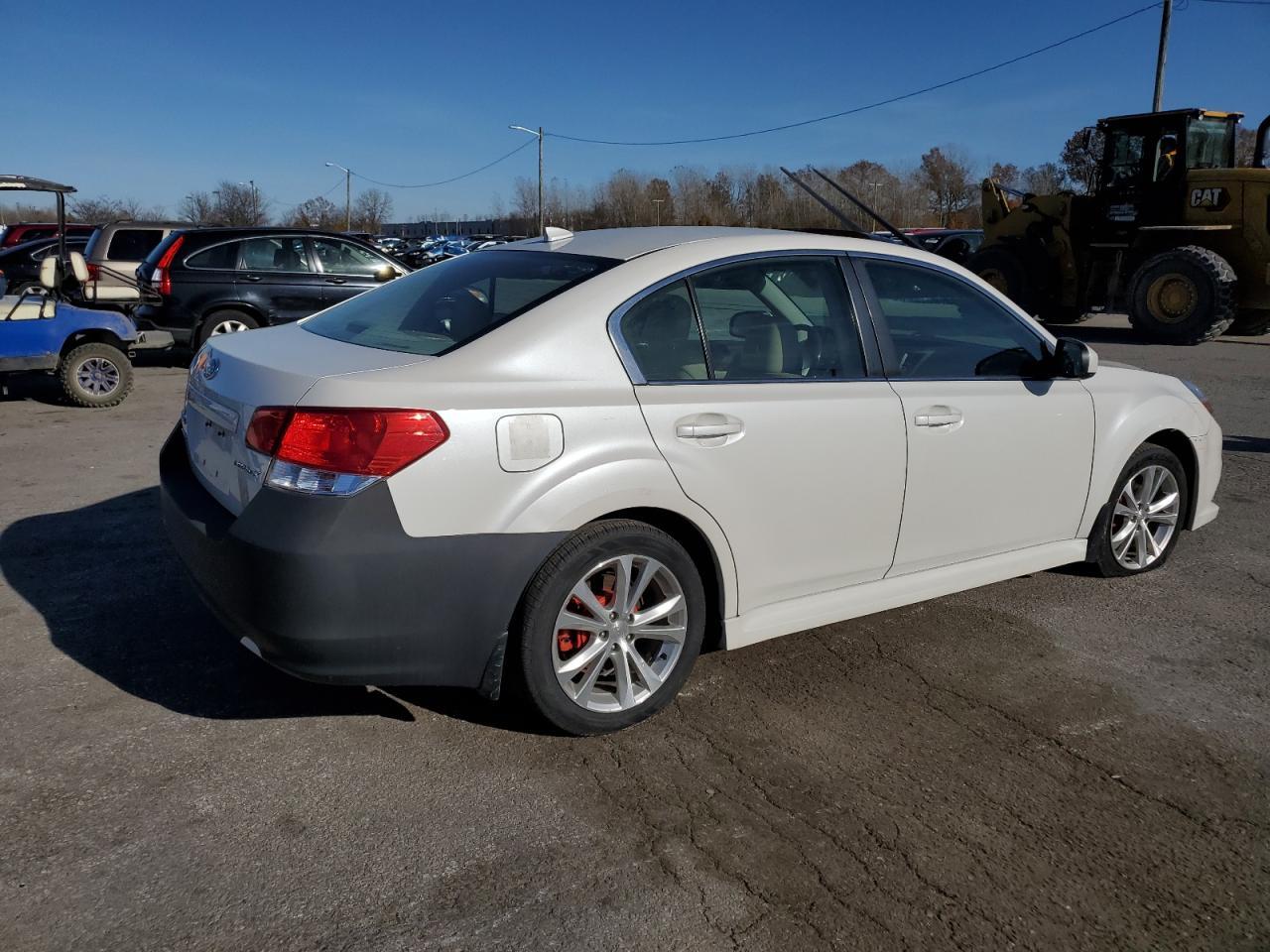 2013 SUBARU Legacy
