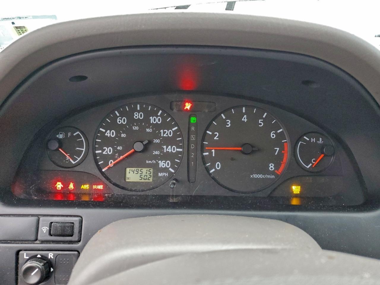 2001 NISSAN Maxima
