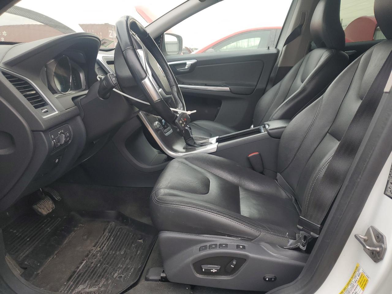 2016 VOLVO XC60