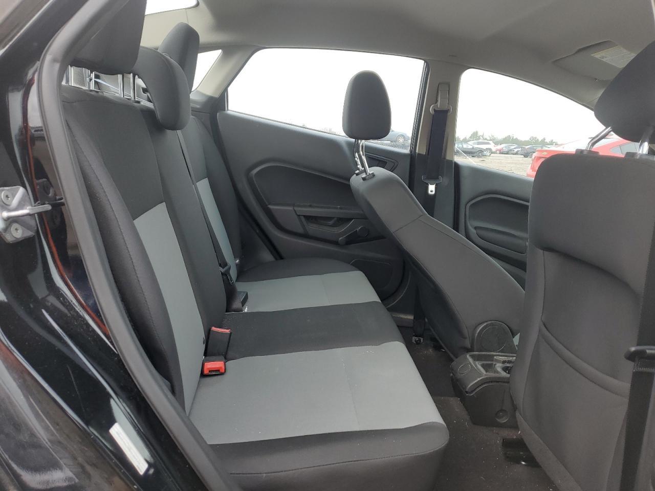 2016 FORD Fiesta
