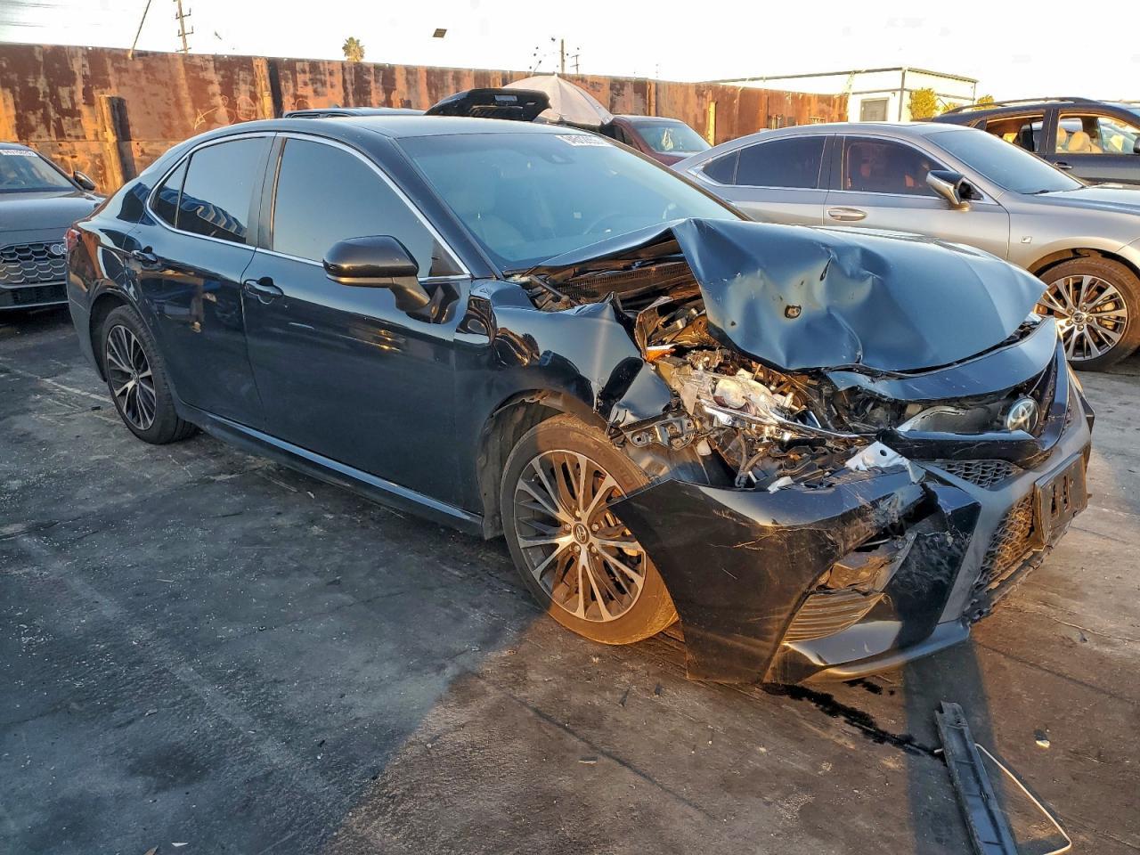 2019 TOYOTA CAMRY