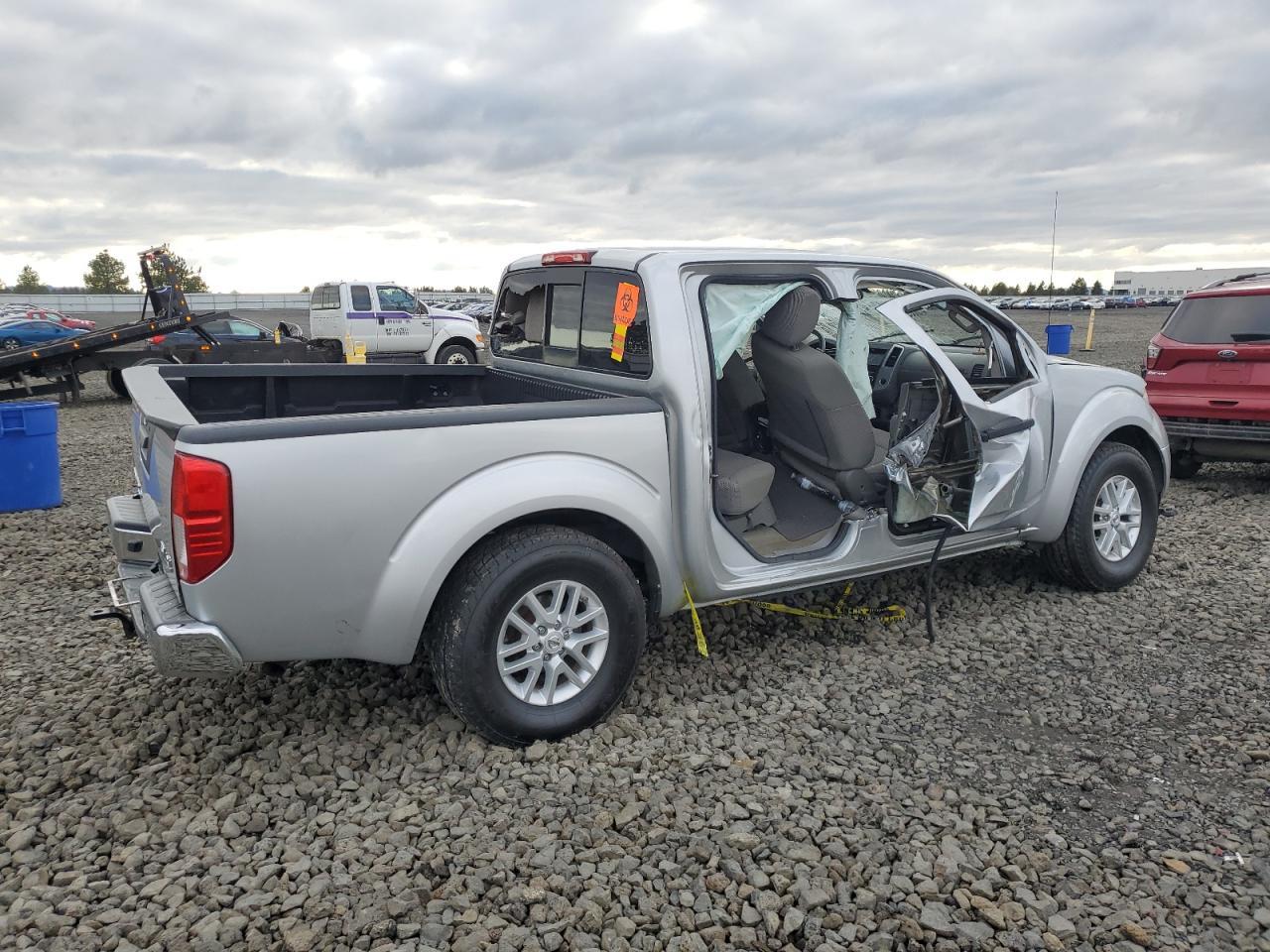 2016 NISSAN Frontier