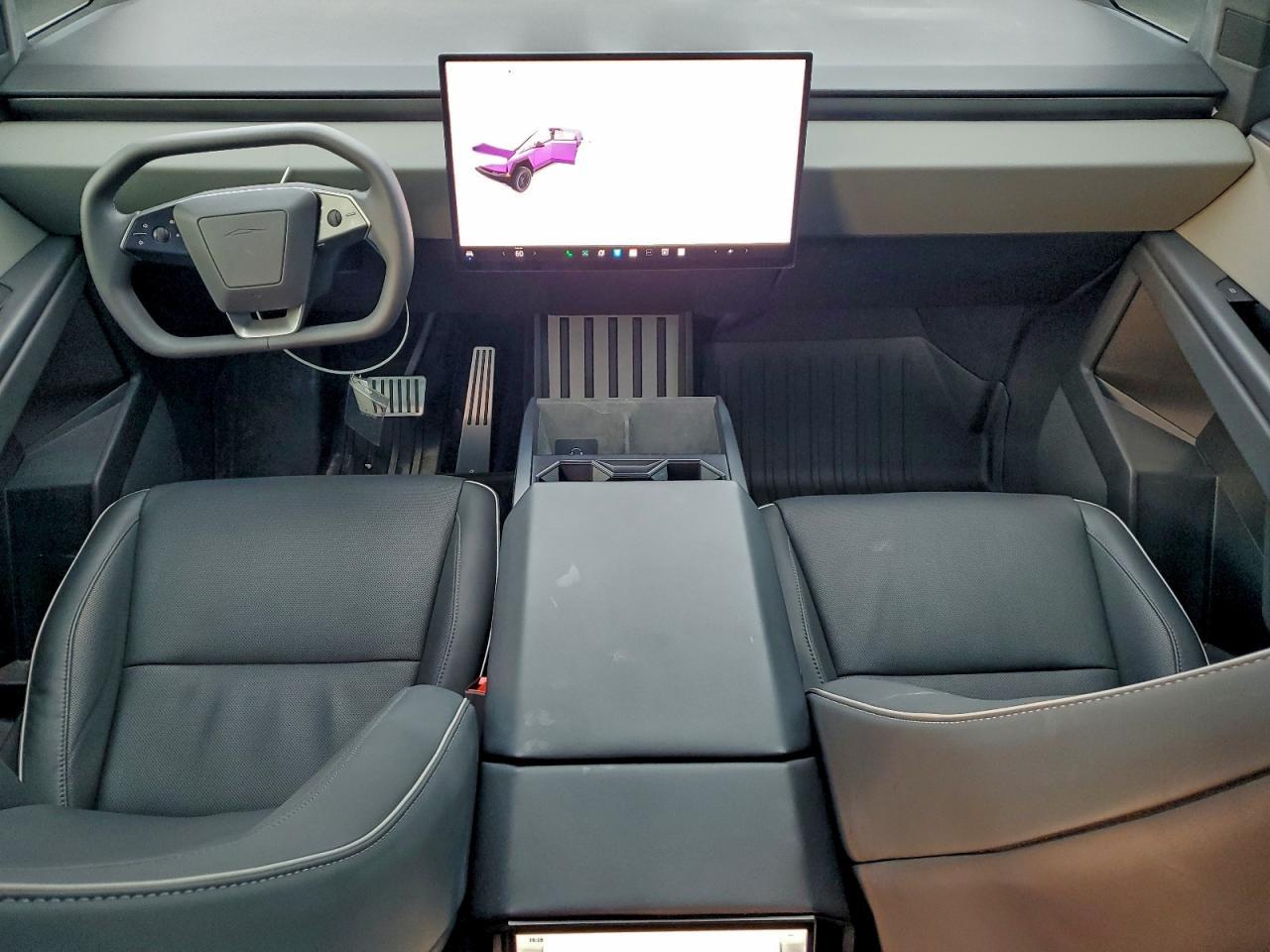 2024 TESLA Cybertruck