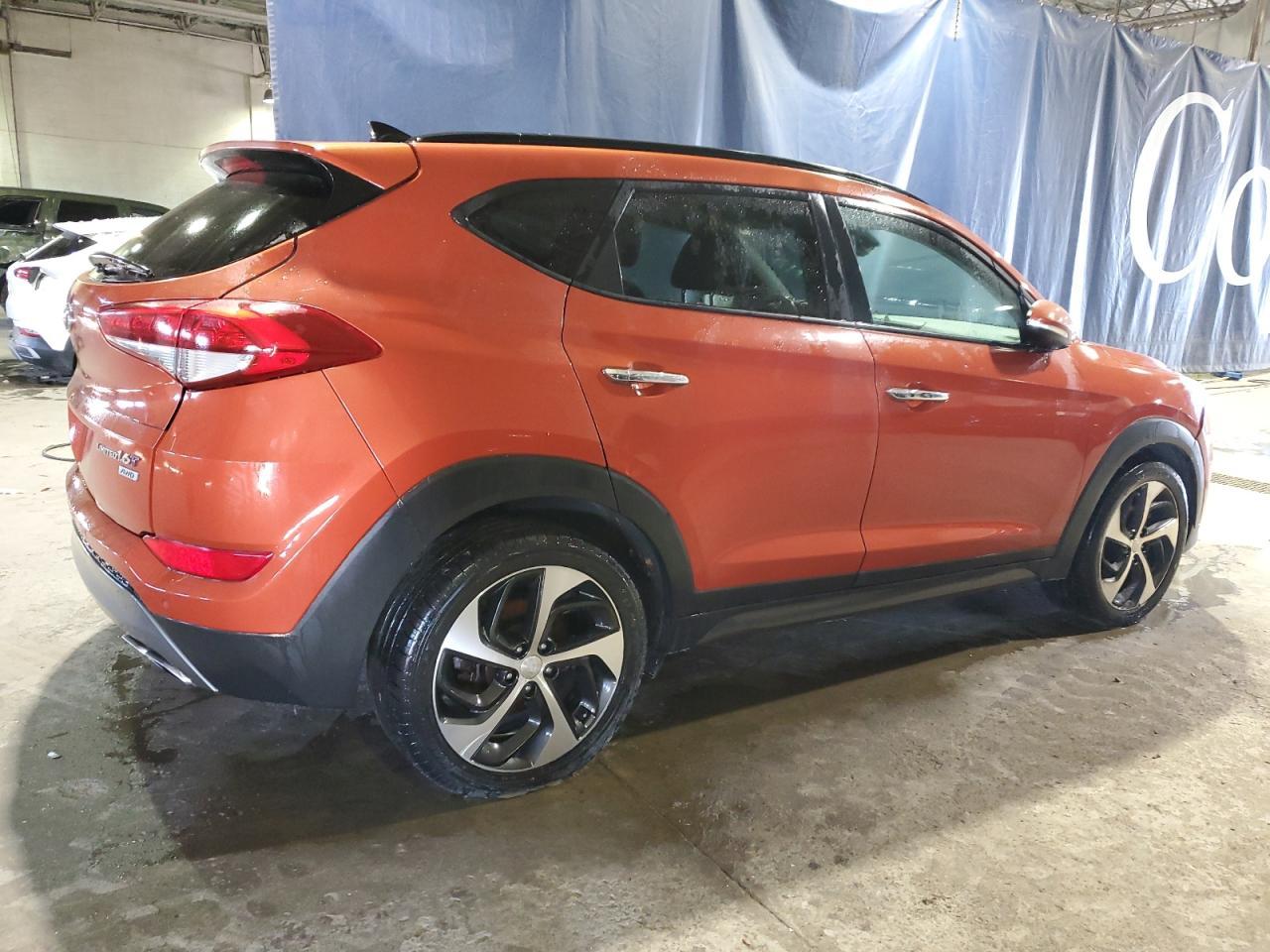 2016 HYUNDAI TUCSON