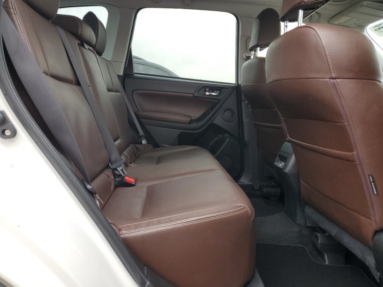 2018 SUBARU FORESTER