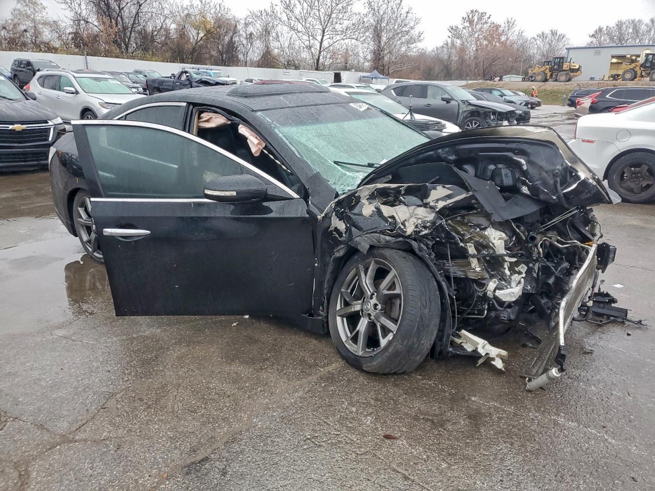 2014 NISSAN Maxima