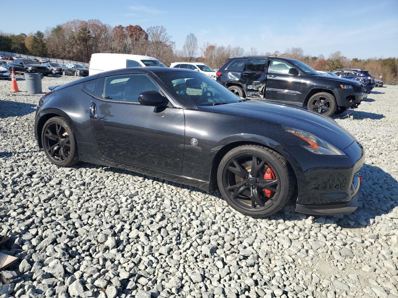 2012 NISSAN 370Z