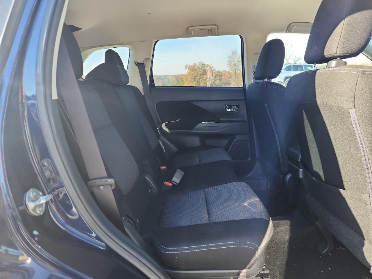 2017 MITSUBISHI outlander