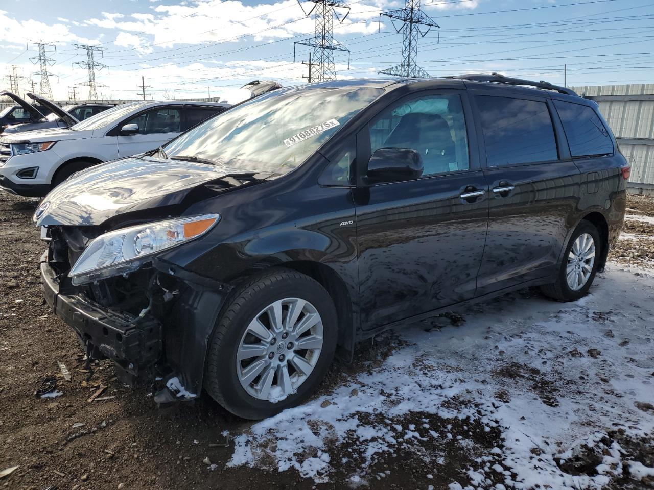 2022 TOYOTA SIENNA