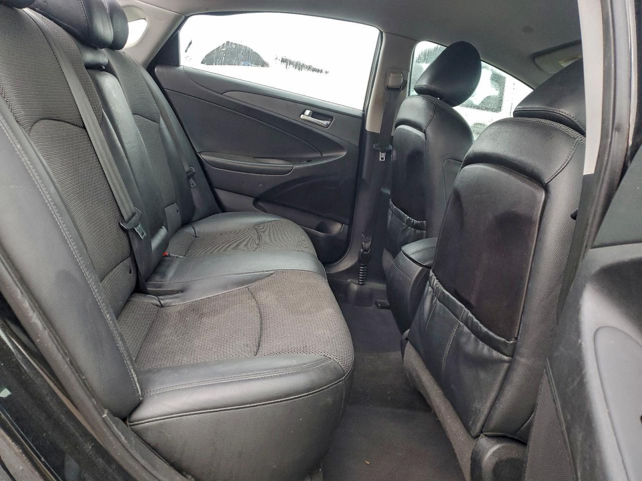 2011 HYUNDAI SONATA