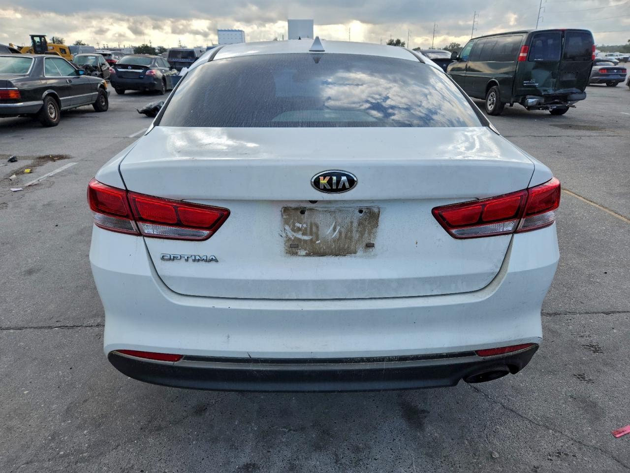 2017 KIA OPTIMA