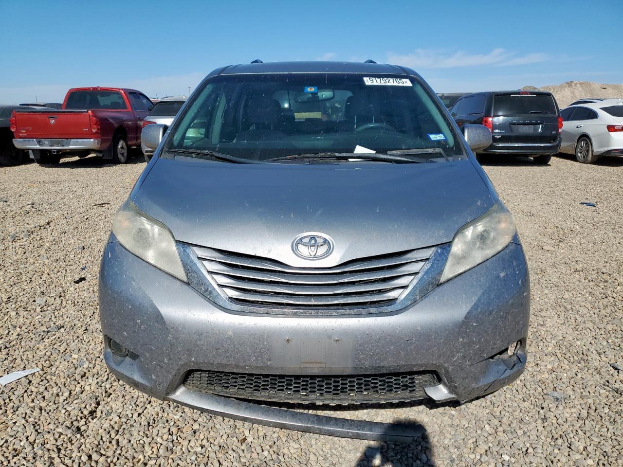 2017 TOYOTA SIENNA