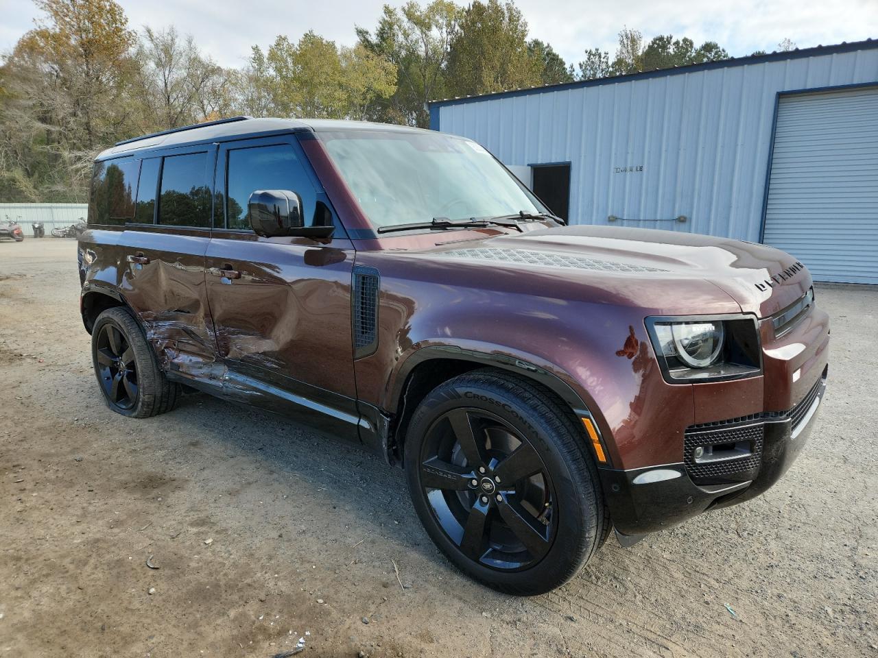 2025 LAND ROVER Defender