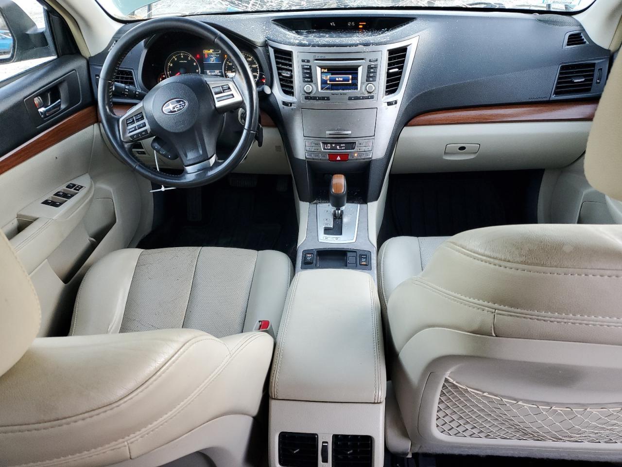 2013 SUBARU Outback