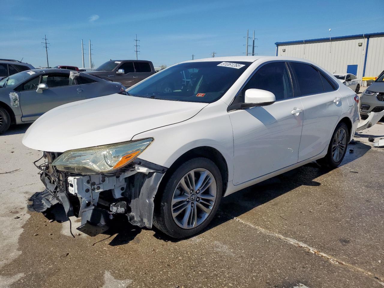 2017 TOYOTA CAMRY