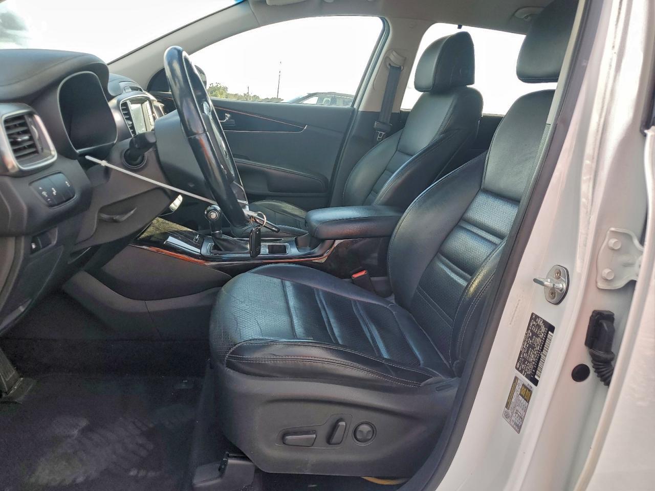 2017 KIA SORENTO