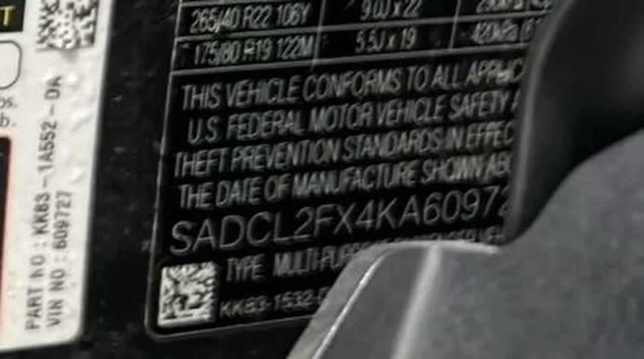 2019 JAGUAR F-Pace