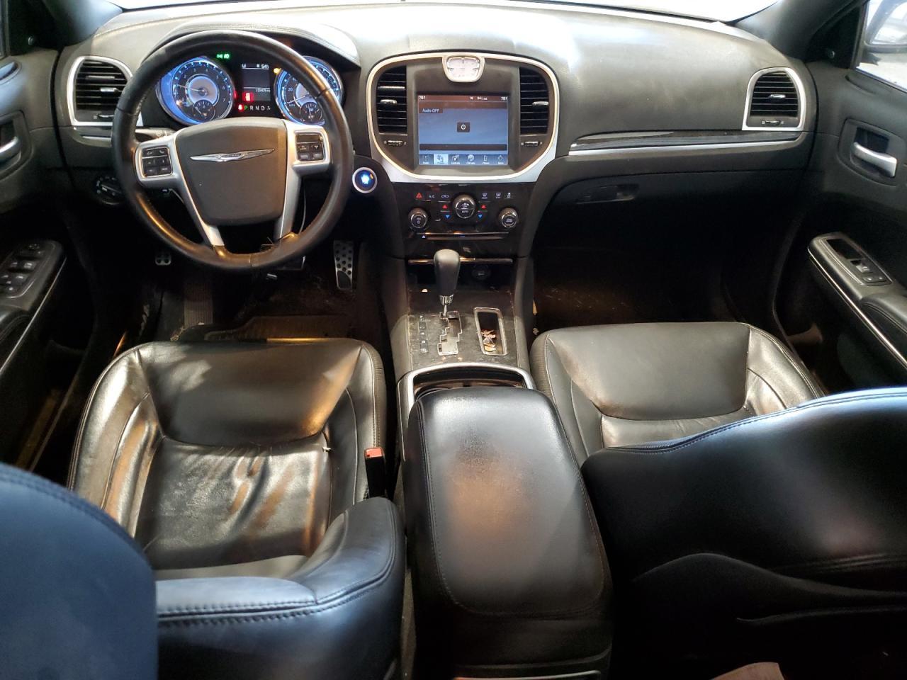 2011 CHRYSLER 300