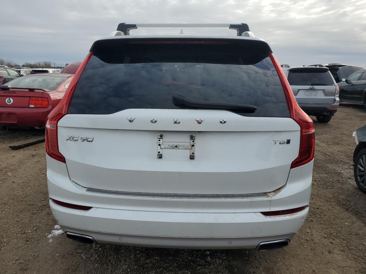 2019 VOLVO XC90