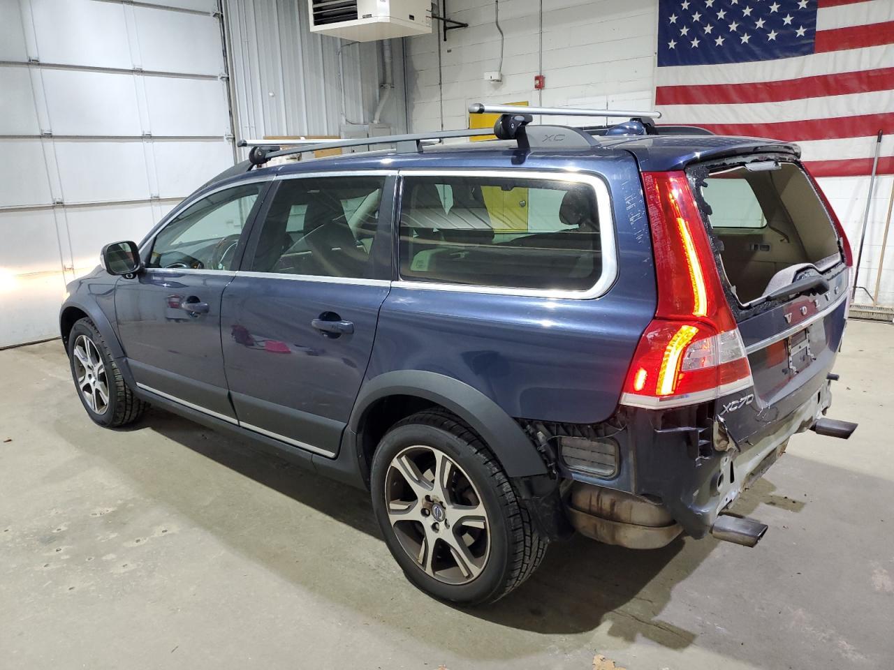 2015 VOLVO XC70