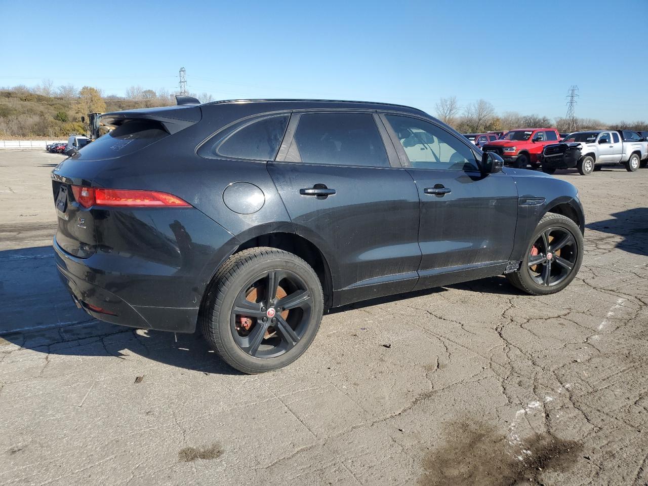2017 JAGUAR F-Pace
