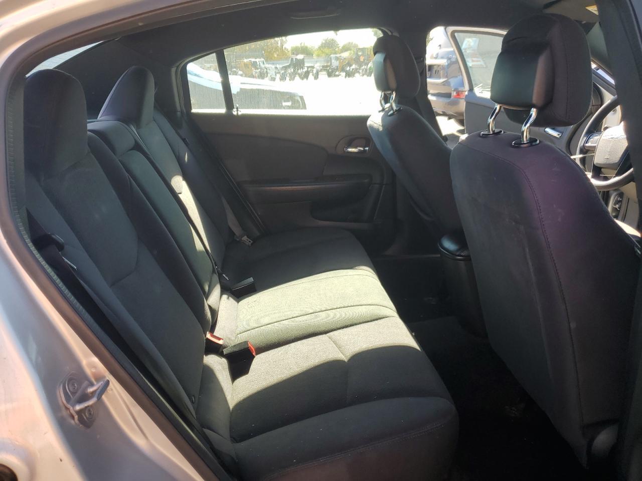 2012 CHRYSLER 200