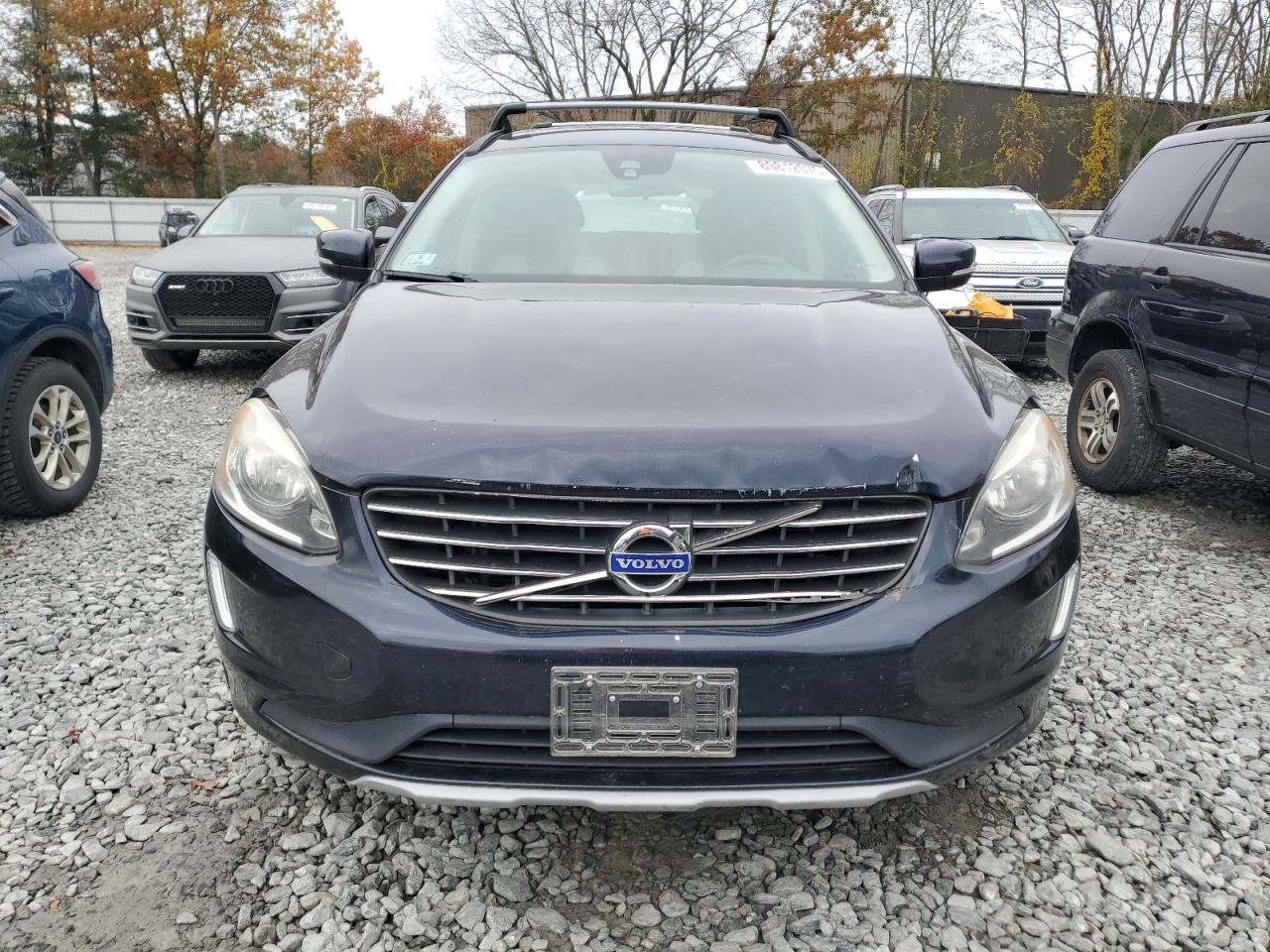 2017 VOLVO XC60