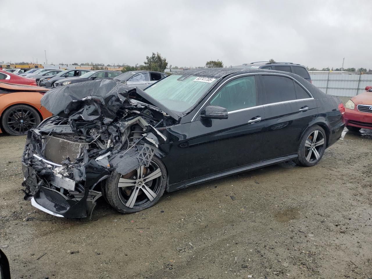 2014 MERCEDES-BENZ E-Class