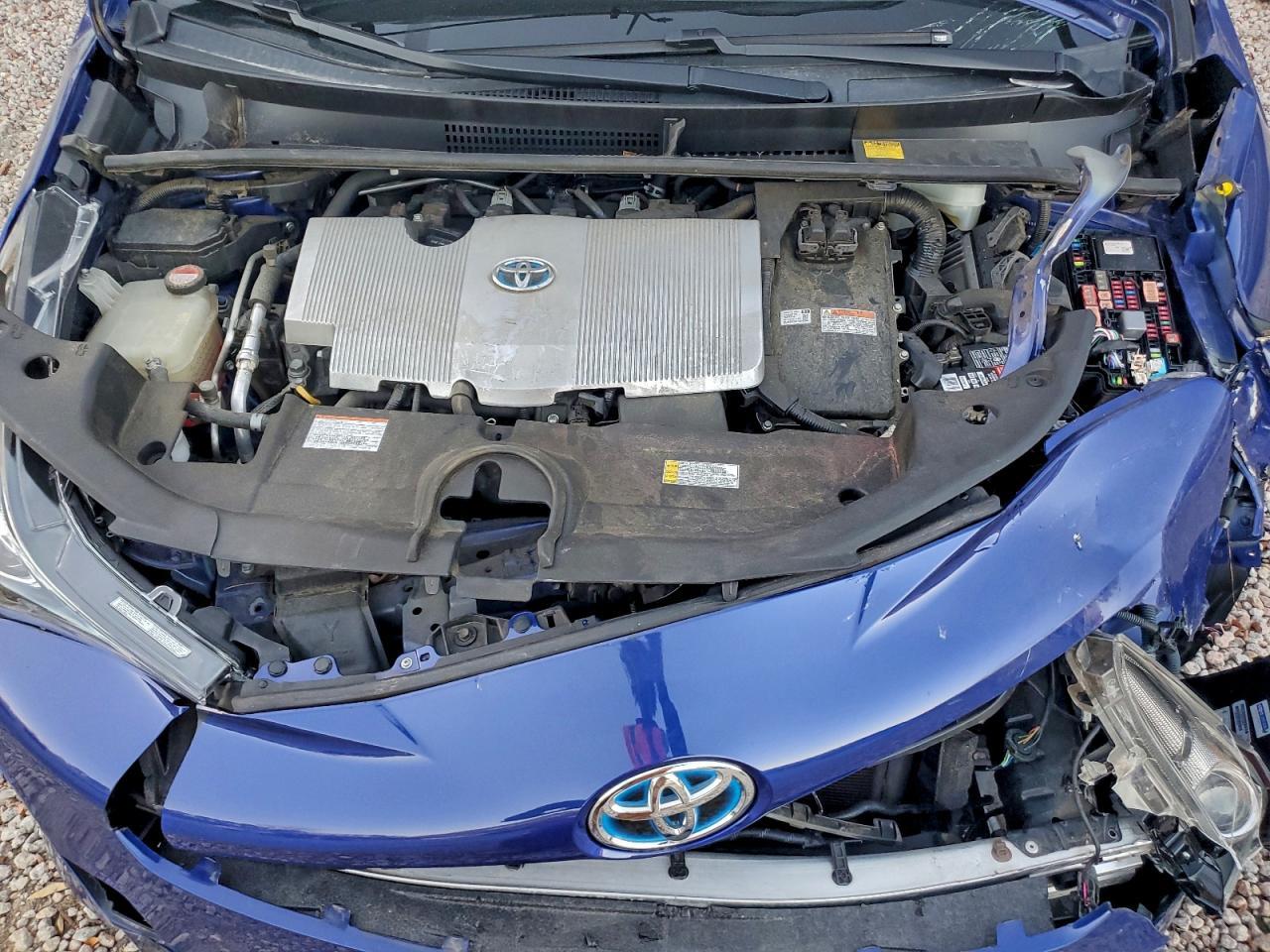 2016 TOYOTA PRIUS