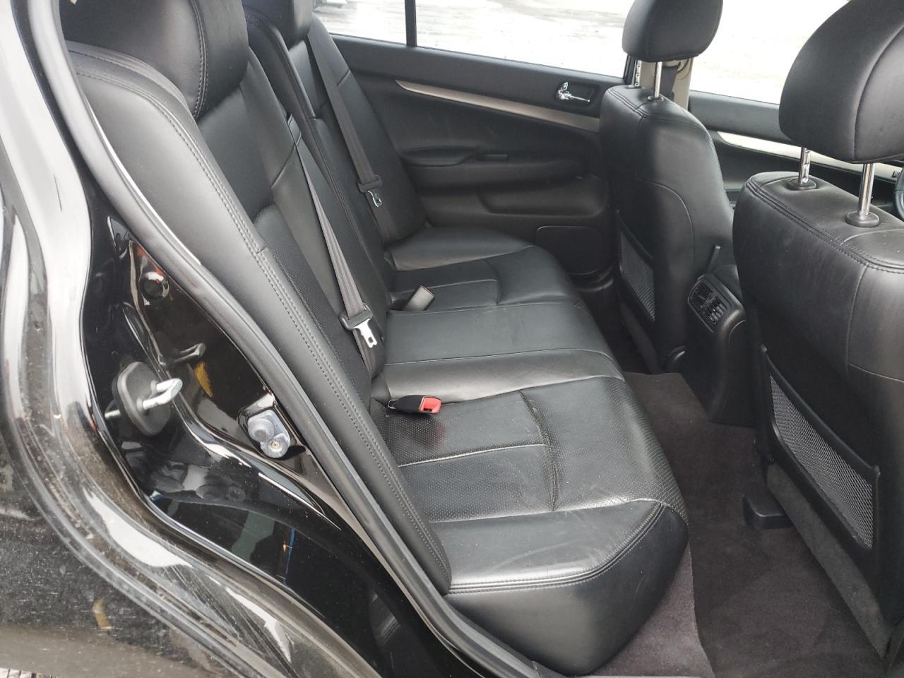 2012 INFINITI G37