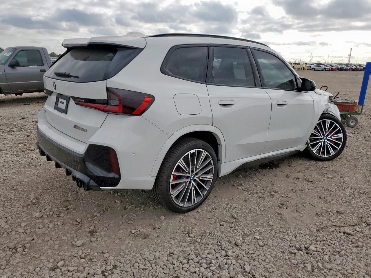 2025 BMW X1