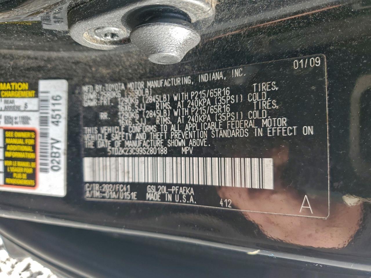 2009 TOYOTA SIENNA