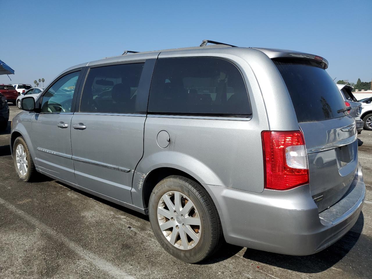 2014 CHRYSLER Town & Country