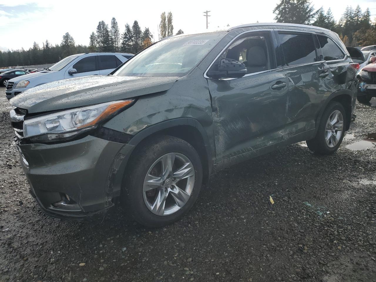 2015 TOYOTA HIGHLANDER