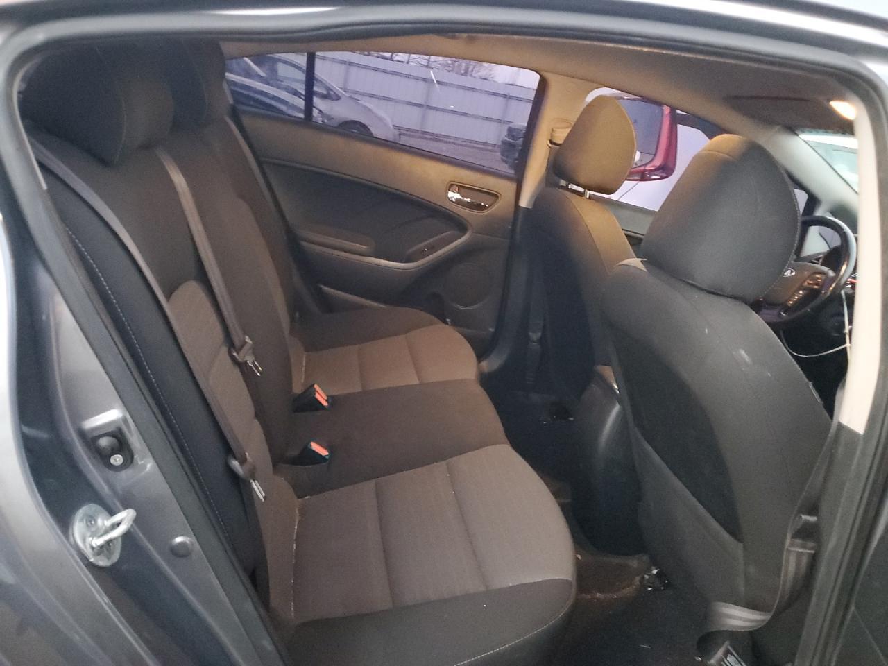 2017 KIA FORTE