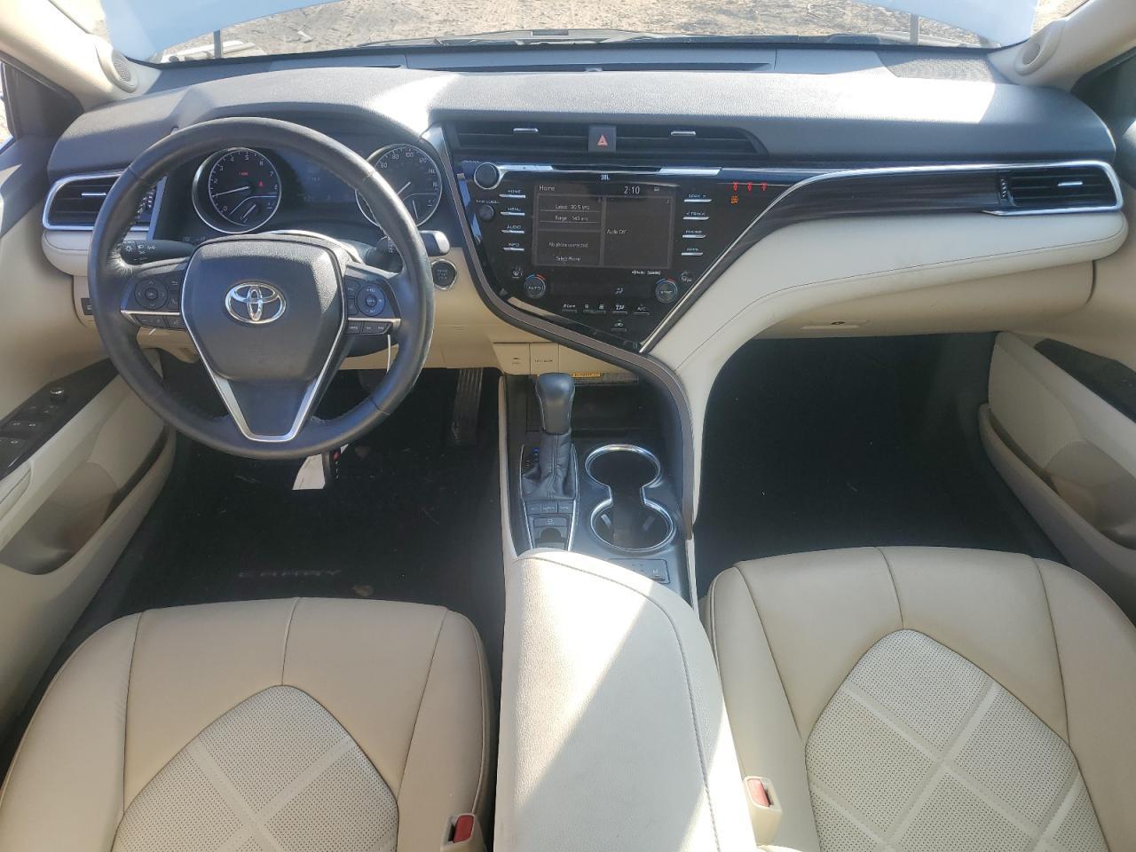 2018 TOYOTA CAMRY