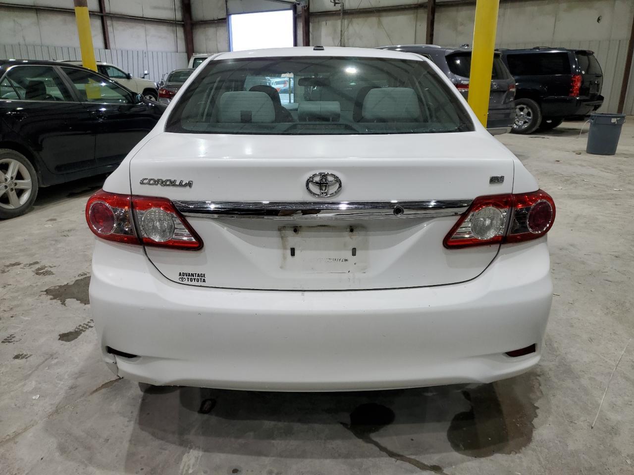 2011 TOYOTA COROLLA
