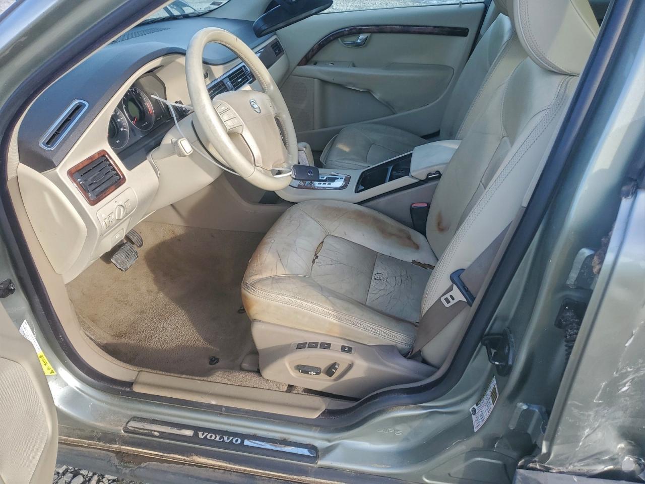 2008 VOLVO XC70