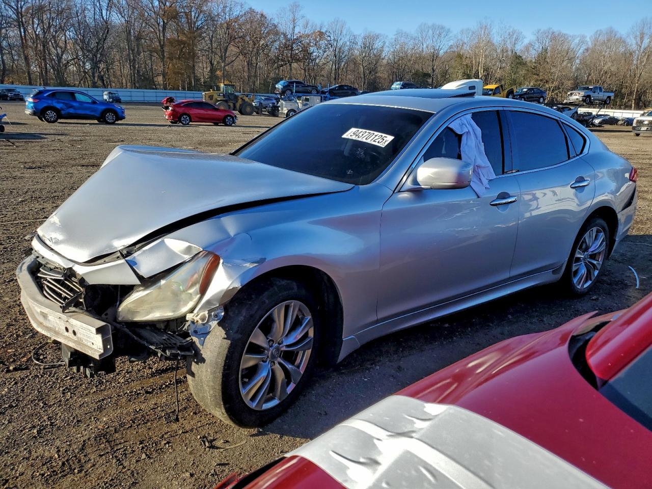2011 INFINITI M37