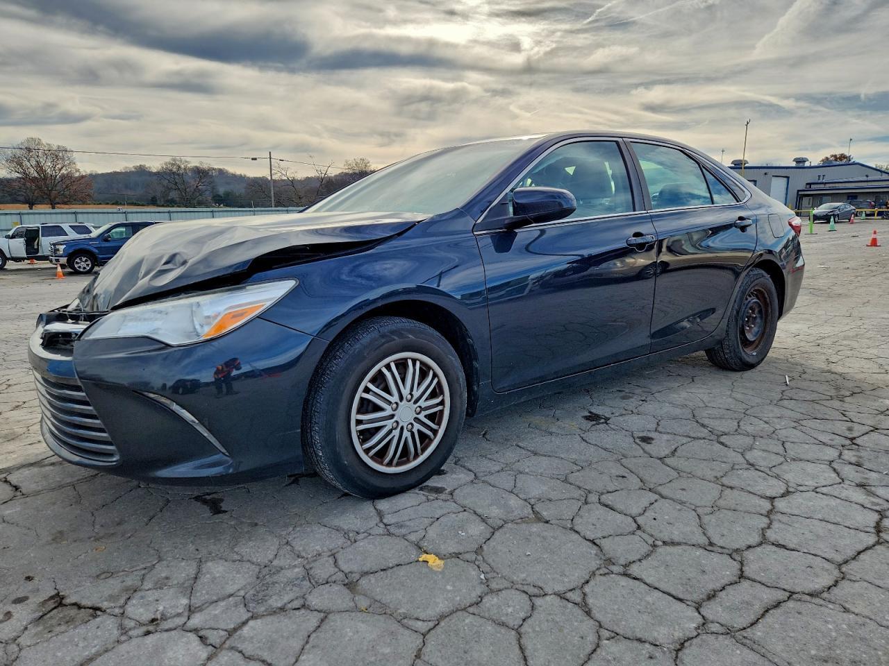 2017 TOYOTA CAMRY