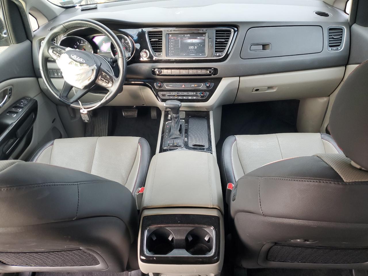 2018 KIA SEDONA