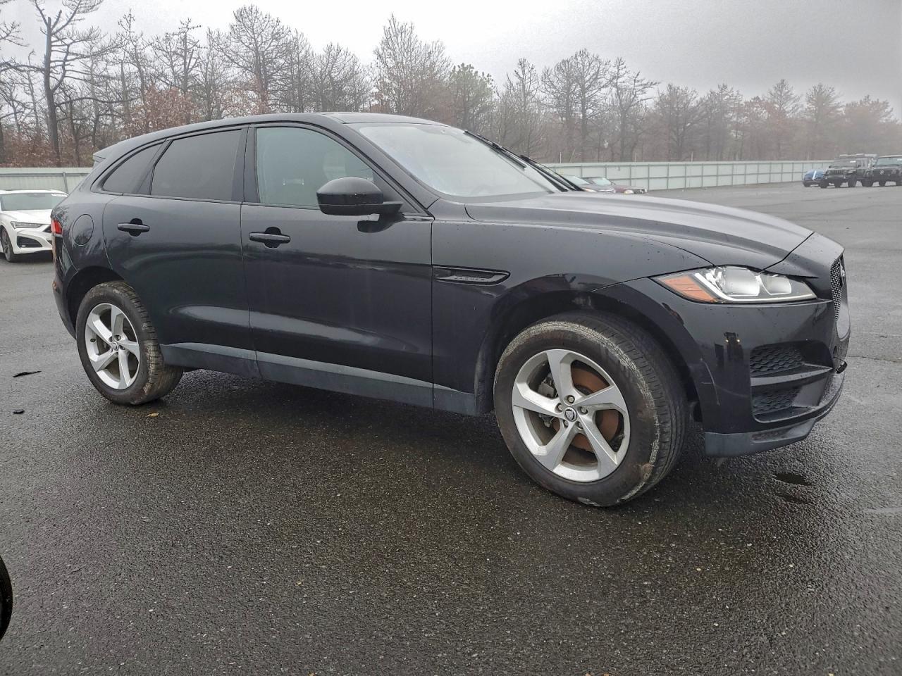 2019 JAGUAR F-Pace