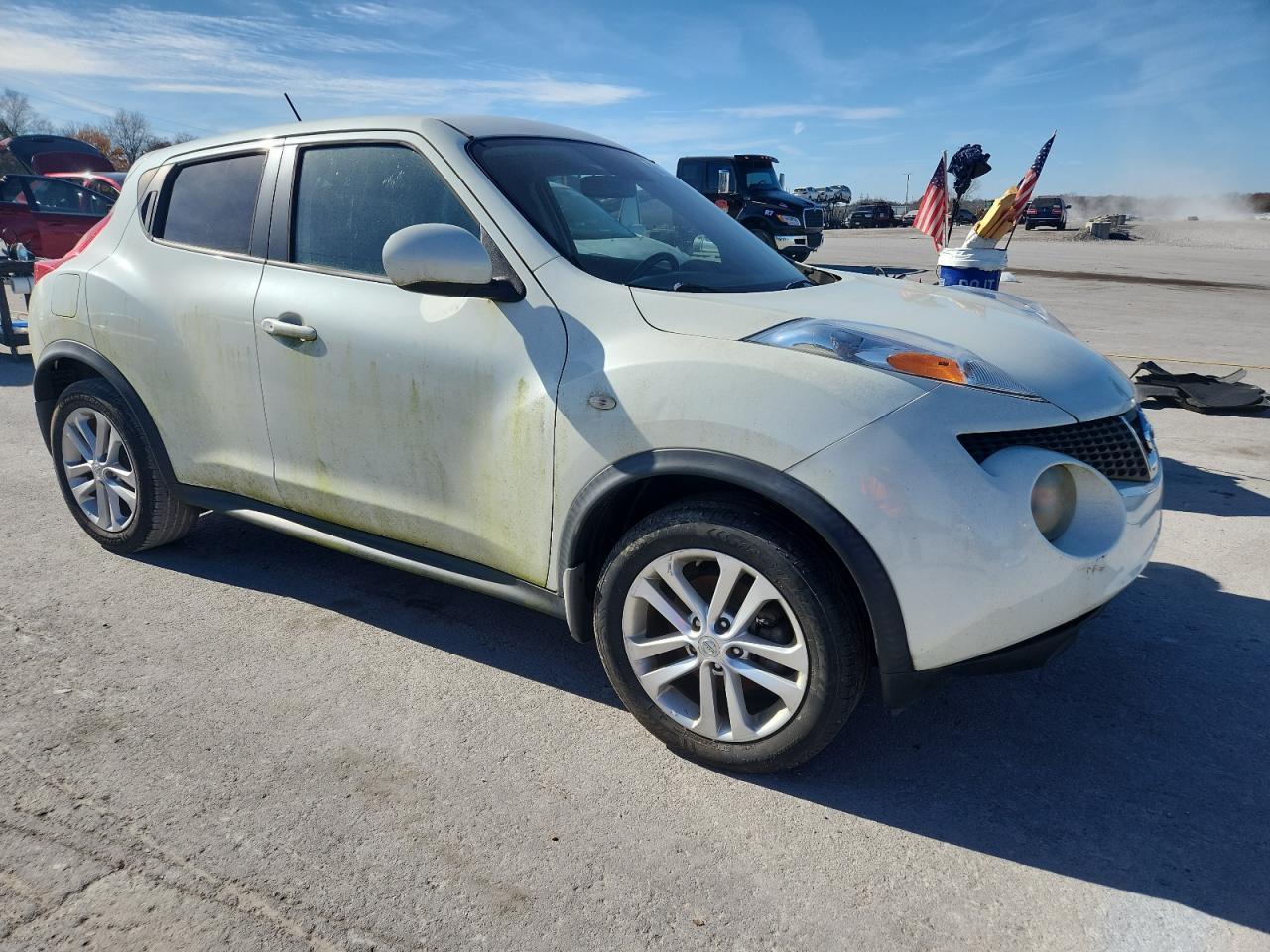 2011 NISSAN Juke