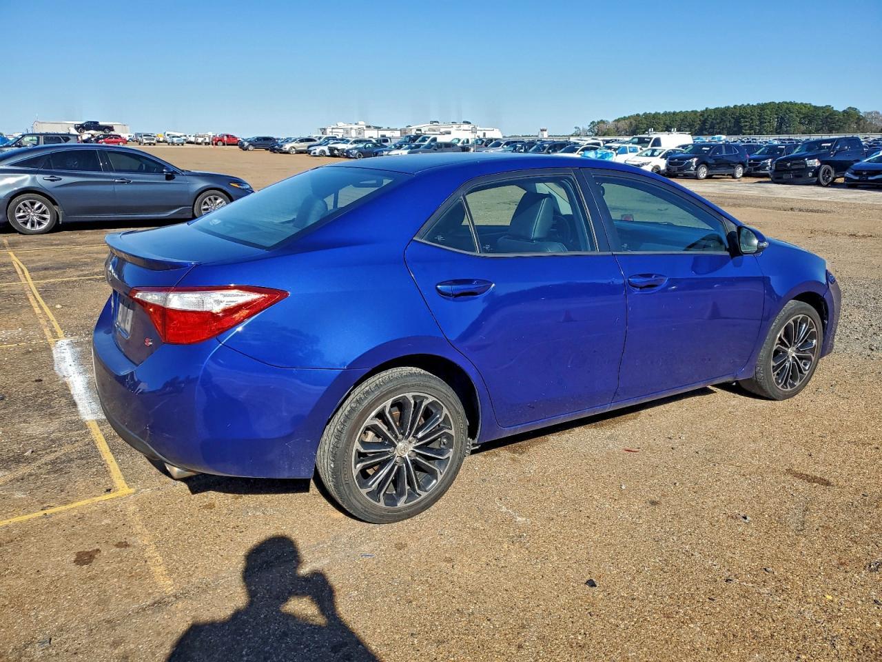 2015 TOYOTA COROLLA
