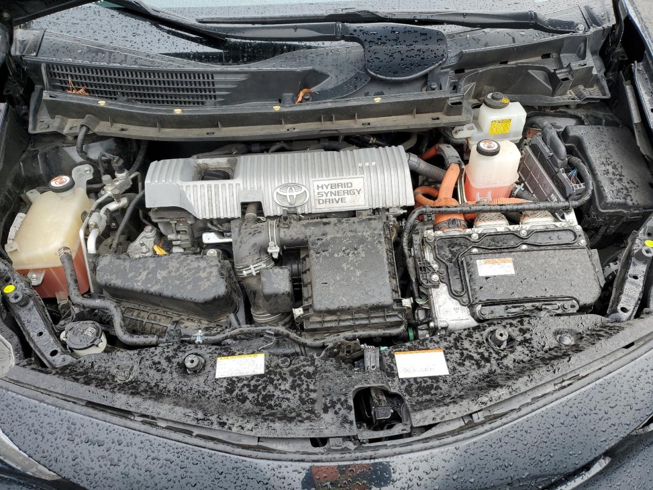 2017 TOYOTA PRIUS V