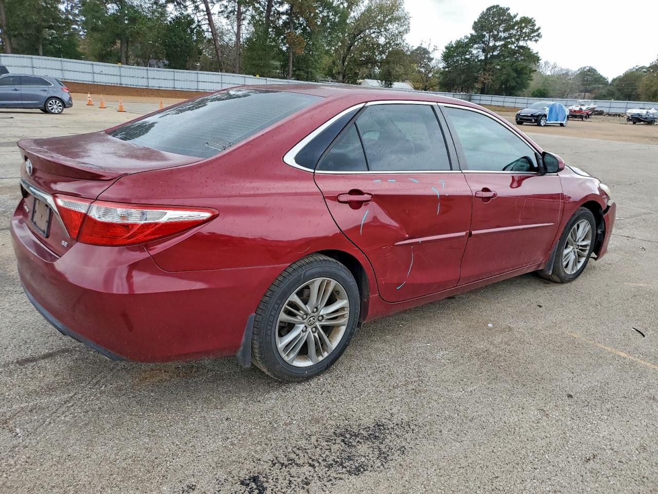 2015 TOYOTA CAMRY