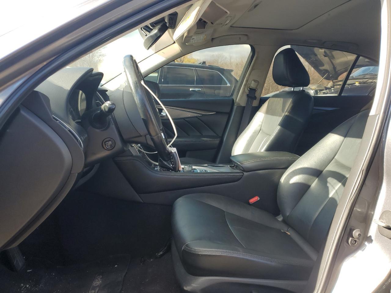 2016 INFINITI Q50