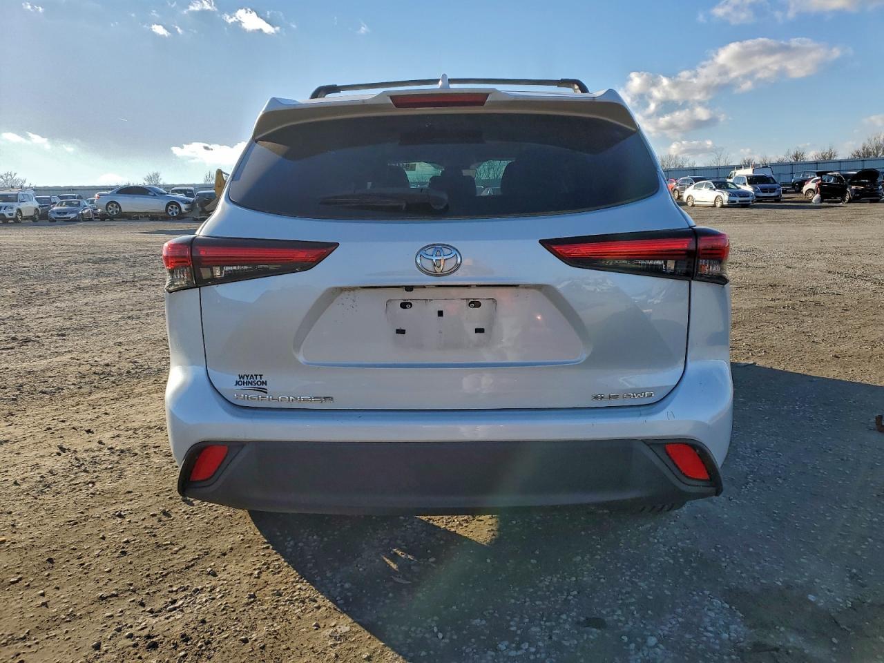 2022 TOYOTA HIGHLANDER