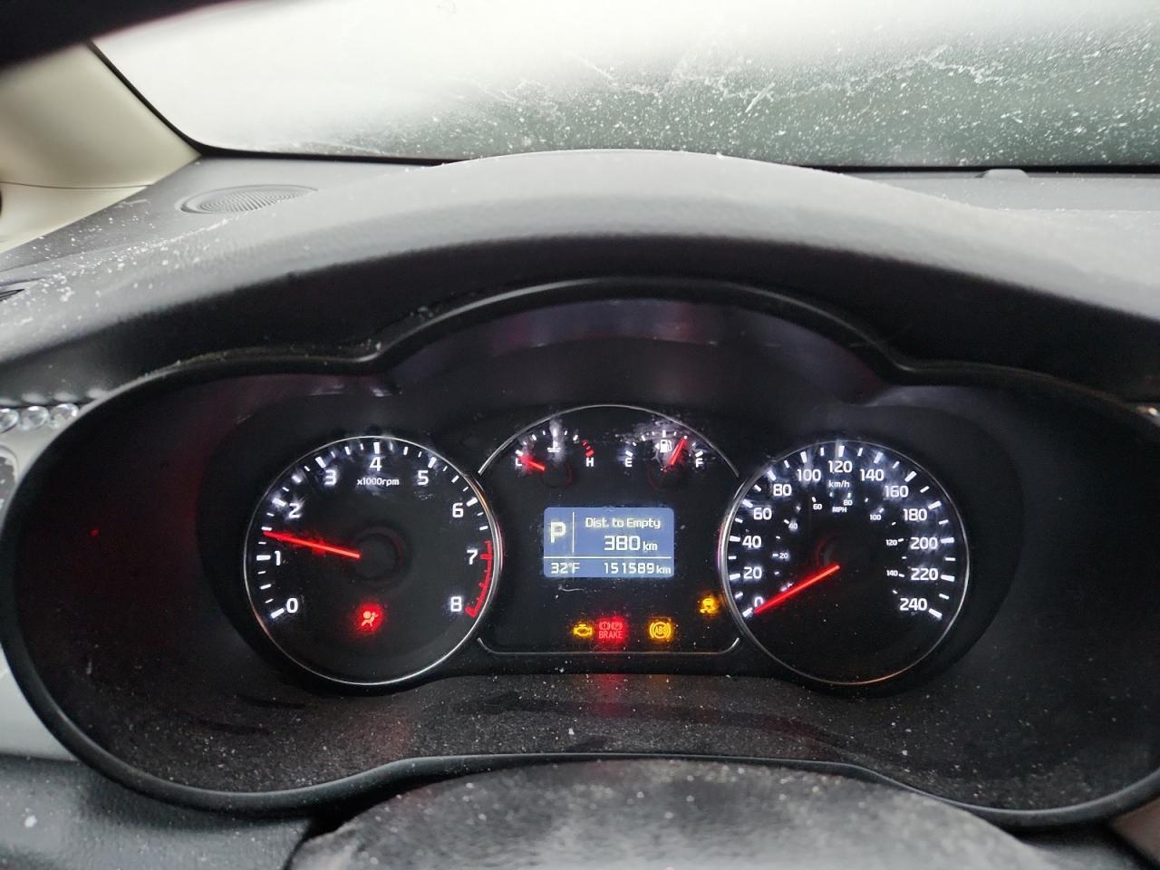 2015 KIA RONDO