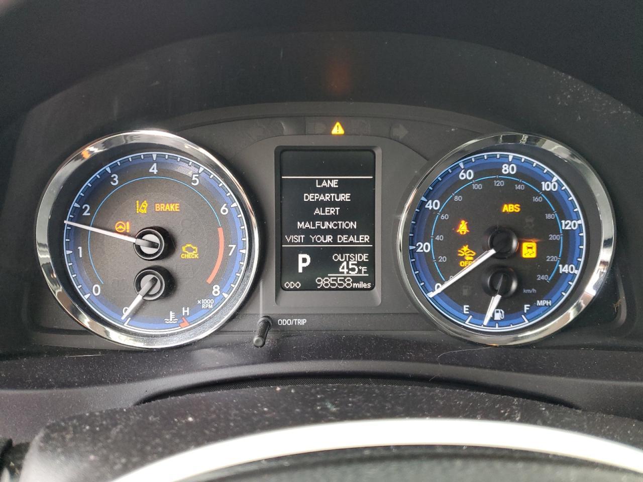 2018 TOYOTA COROLLA